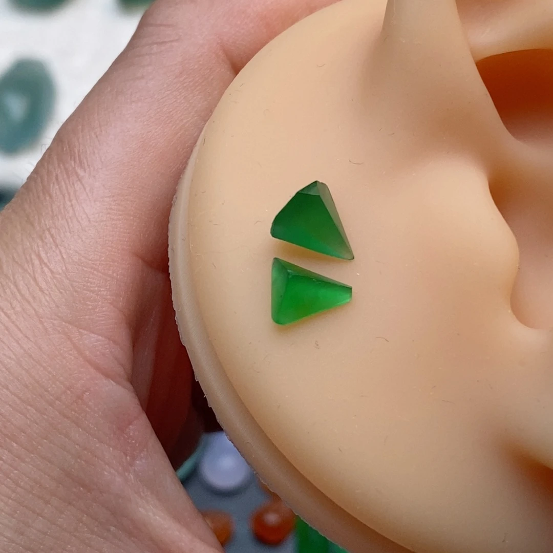 定制翡翠未镶嵌随行