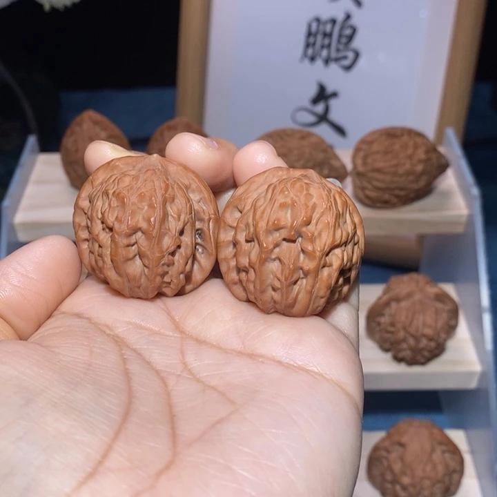 文玩核桃吊坠大枣