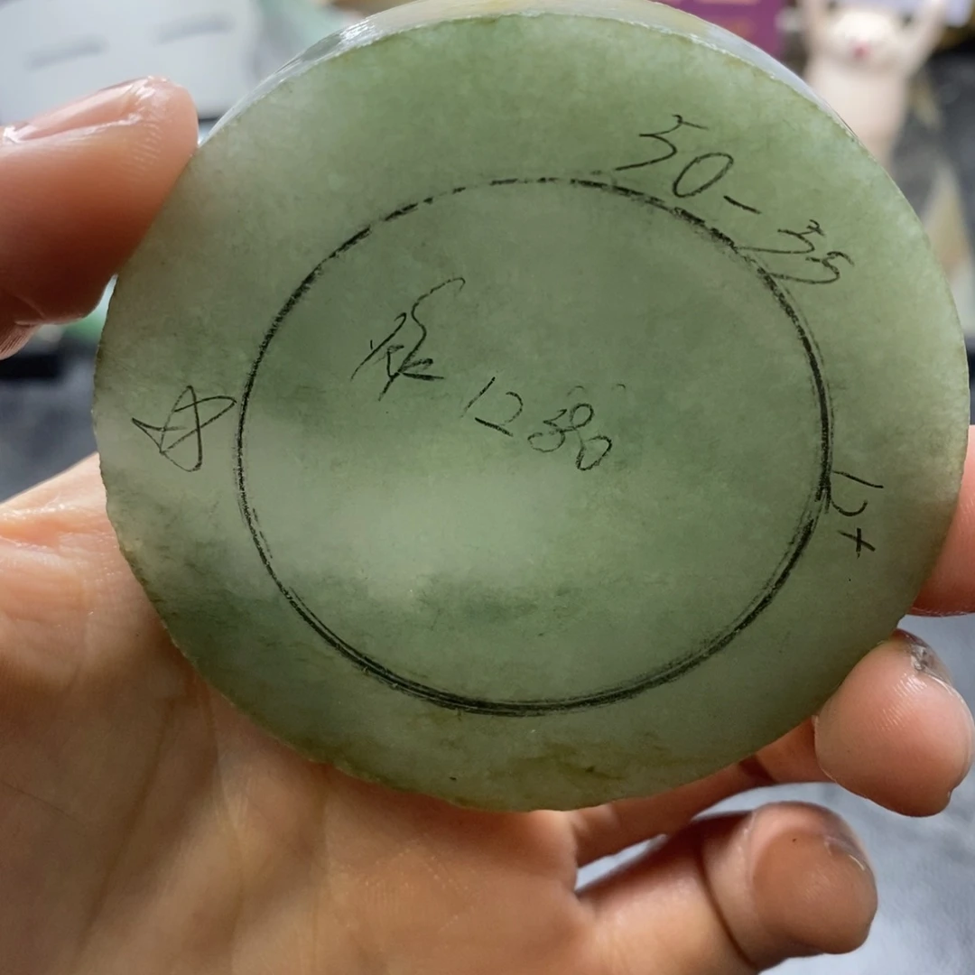 定制翡翠未镶嵌翡翠手镯