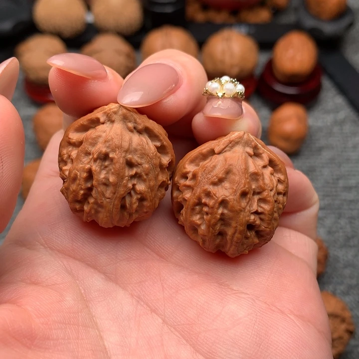 吊坠文玩核桃好**见塔尖