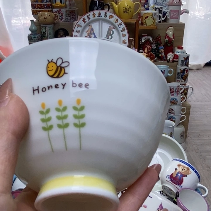 摆件关****?陶瓷哈哈哈哈哈