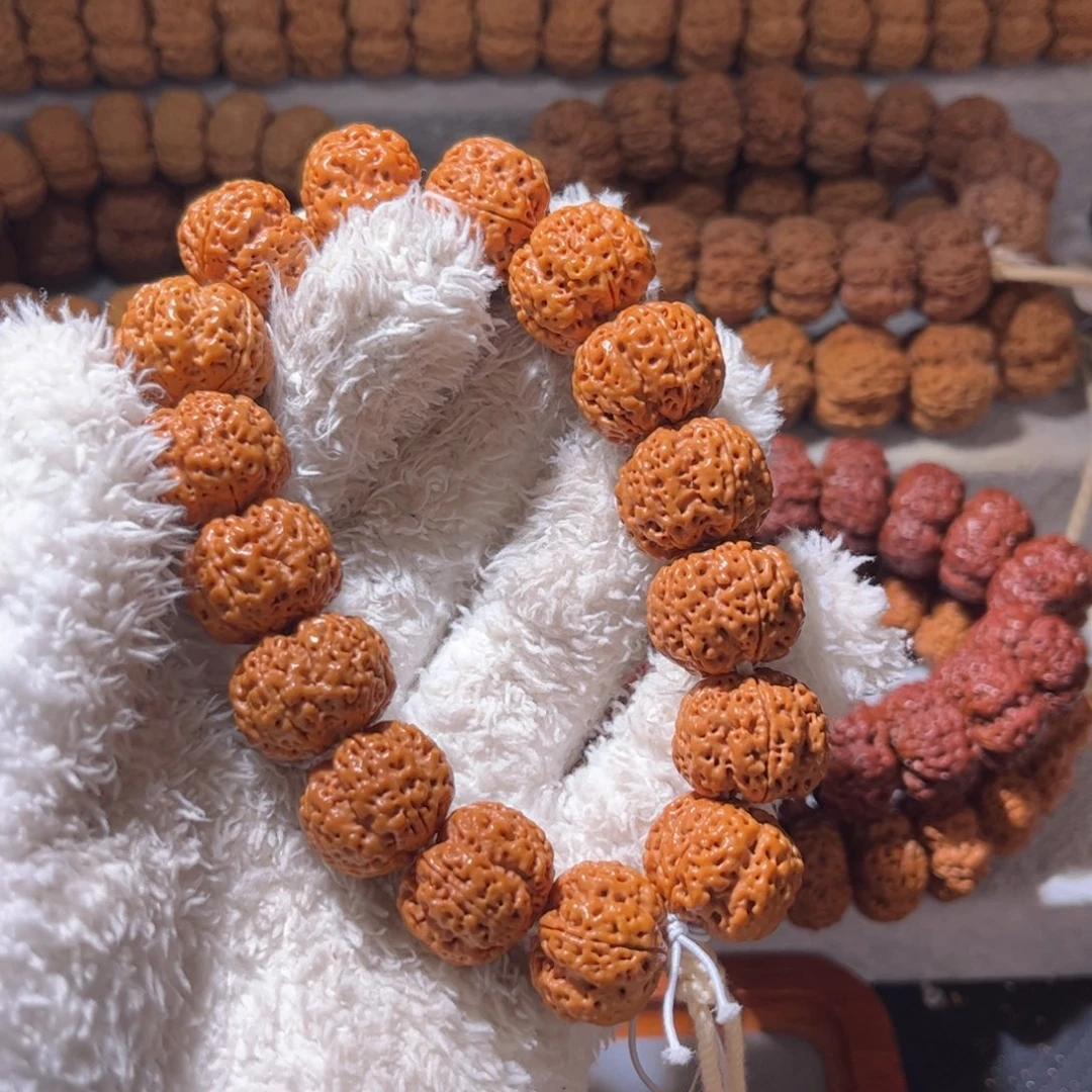 金刚菩提手串玲珑梅花20尺寸