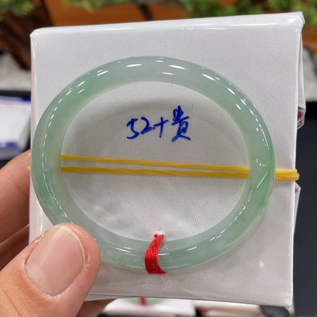 未镶嵌手镯翡翠翡翠