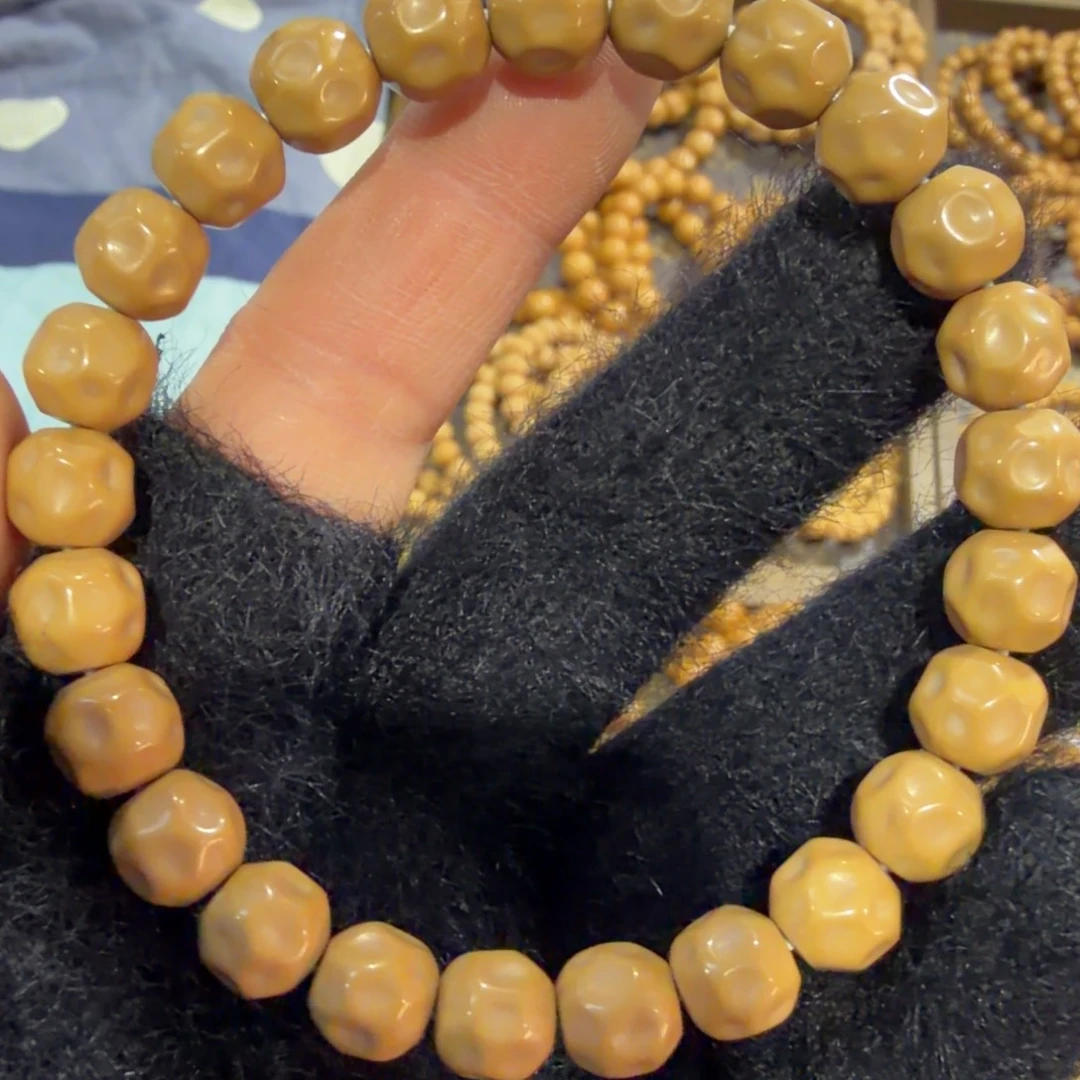 手串猴头核桃奶酪