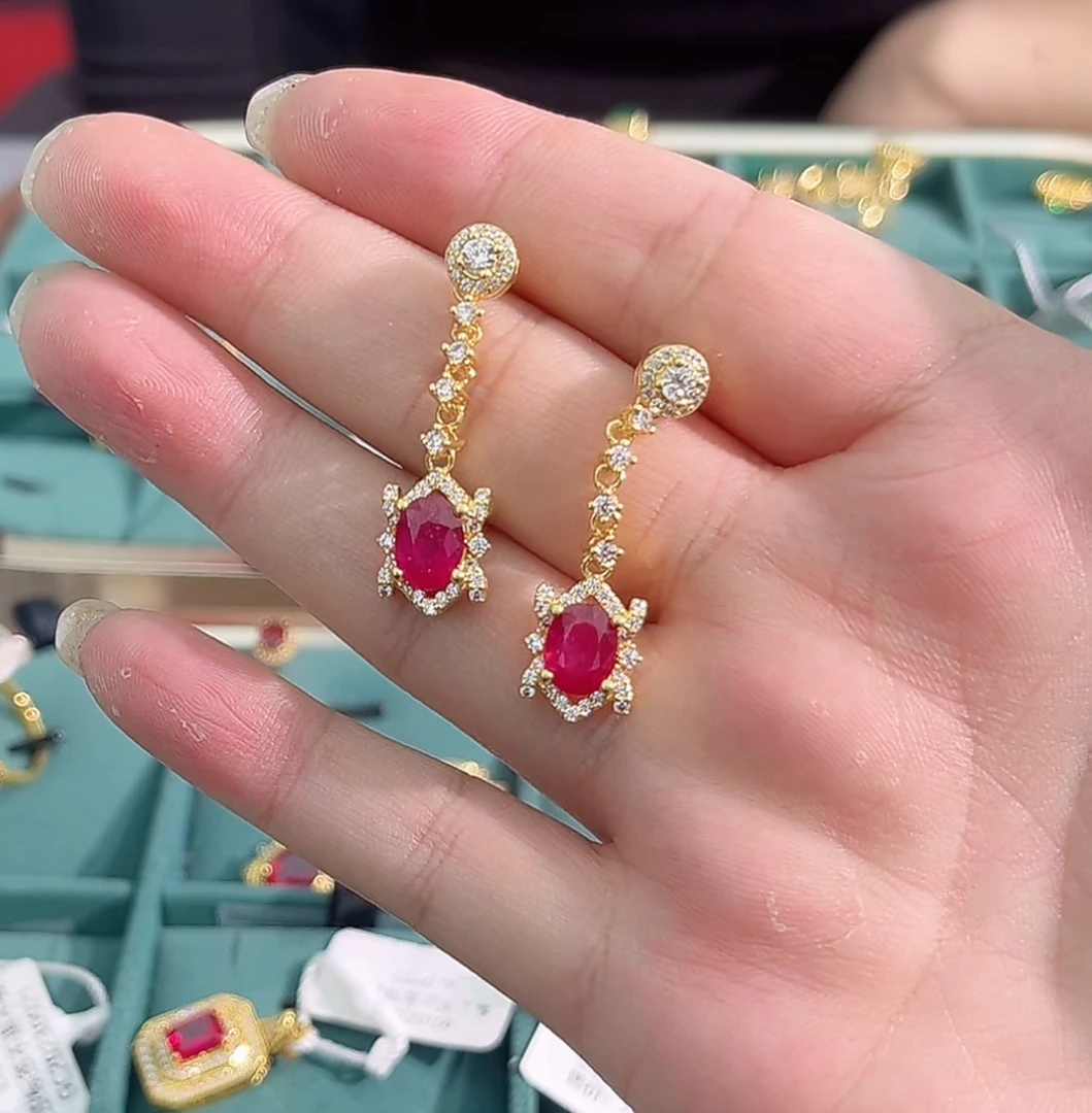 18k缅红耳饰经典款LC56