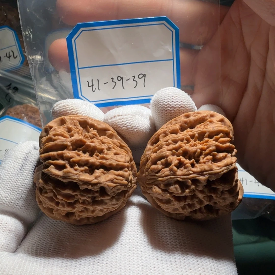 文玩核桃吊坠南疆蝴蝶22