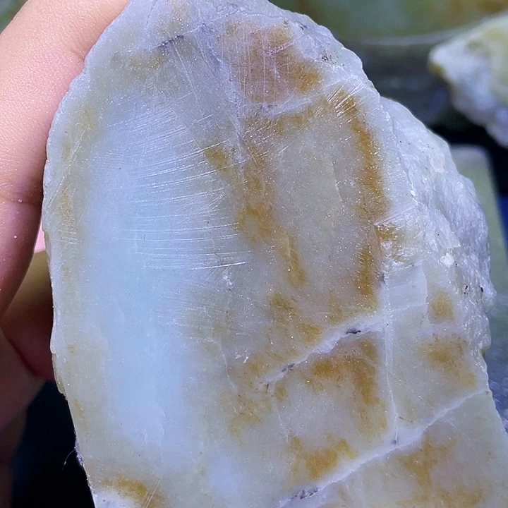 未镶嵌和田玉(糖玉)珠宝半成品