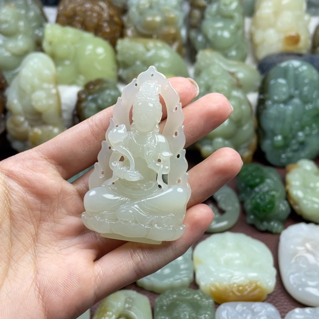 和田玉未镶嵌颈饰