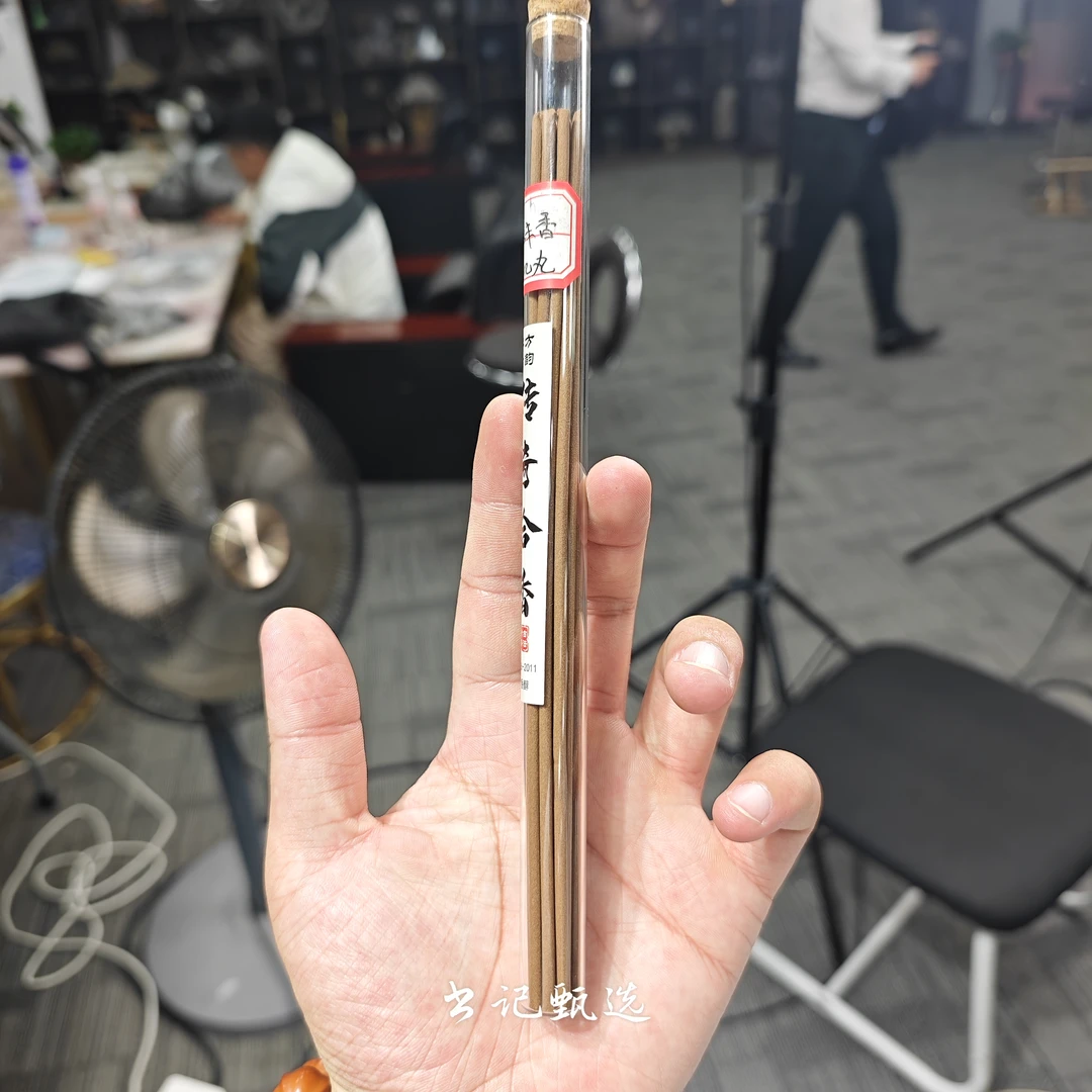 古法手工线香 13根/盒 约18mm长左右  4824CQ