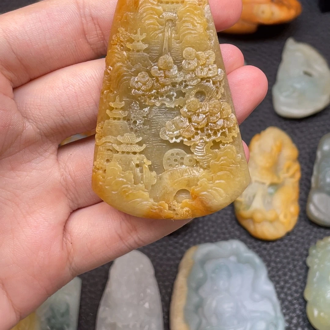 未镶嵌定制翡翠山水