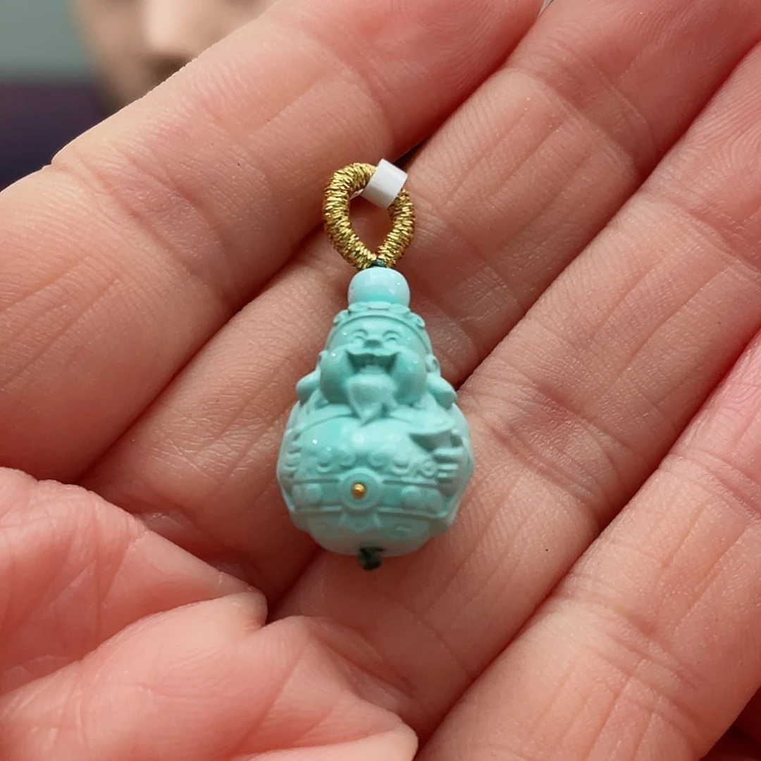 绿松石颈饰未镶嵌