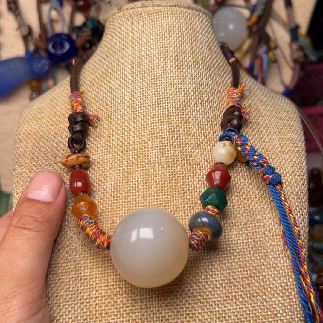 玛瑙/玉髓颈饰未镶嵌