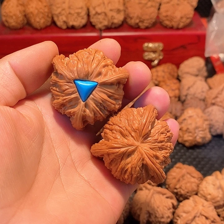 啊**咕磨盘狮子头拼接三棱一对尺寸44左右