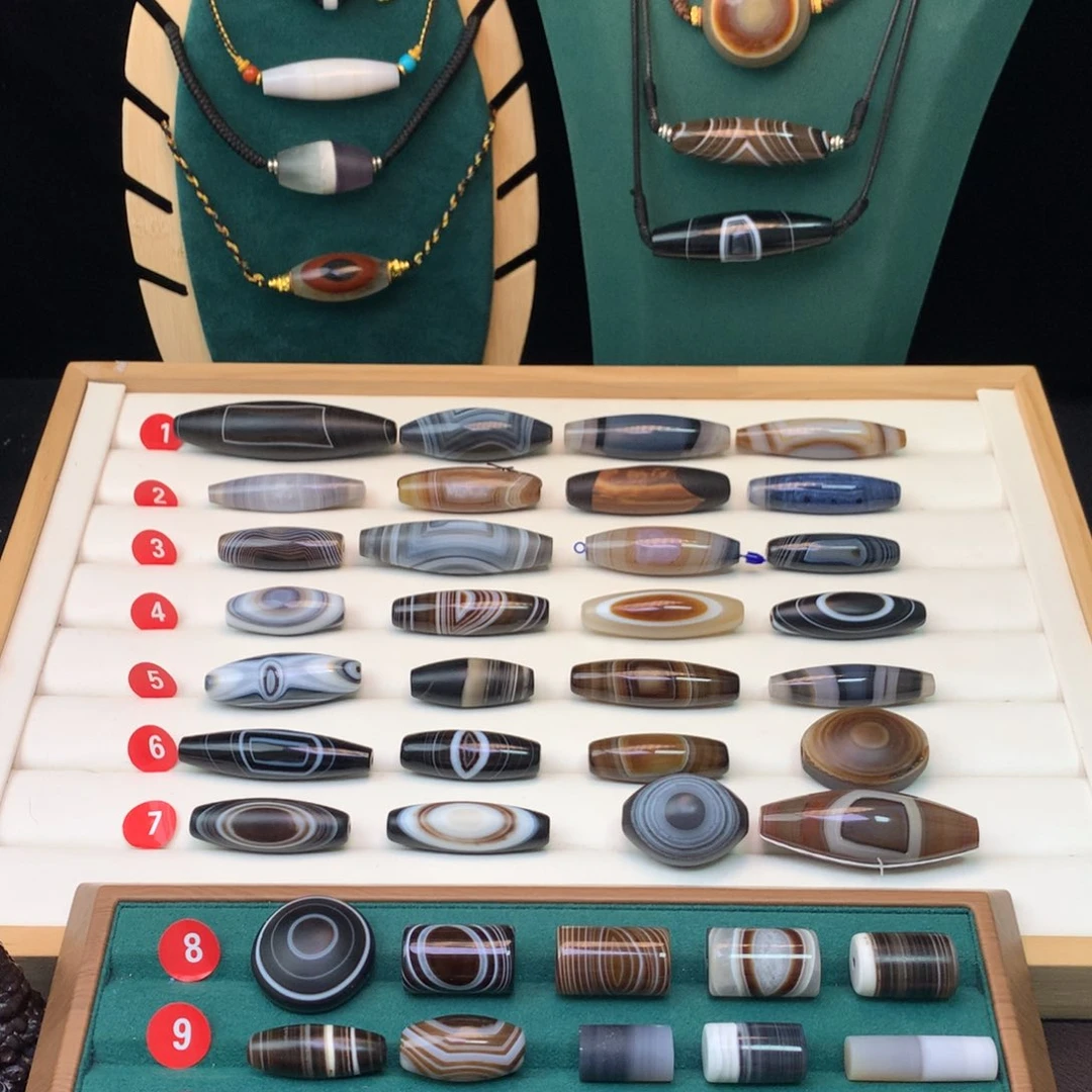 未镶嵌颈饰玛瑙/玉髓噼****啷