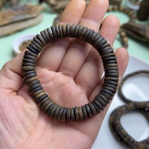 手串沉香L****涯蓝宝石沉水片片珠1.0c m15.7克