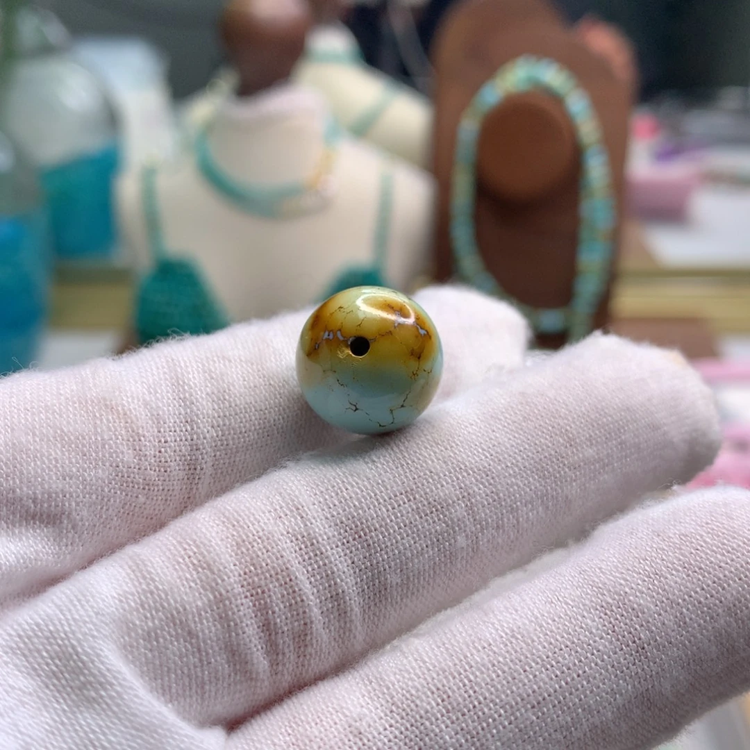 绿松石未镶嵌饰品