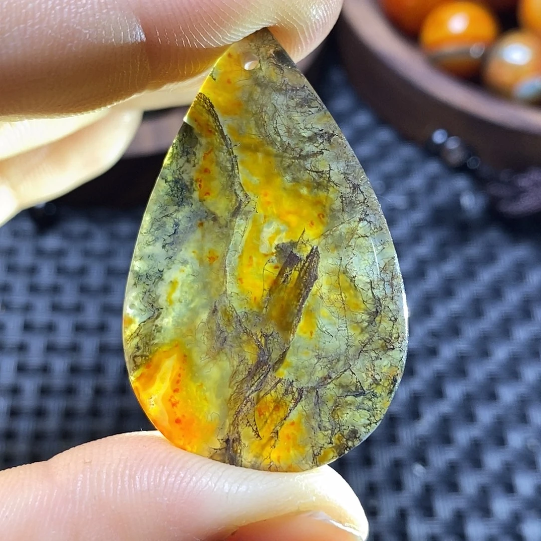 路***过玛瑙/玉髓未镶嵌颈饰