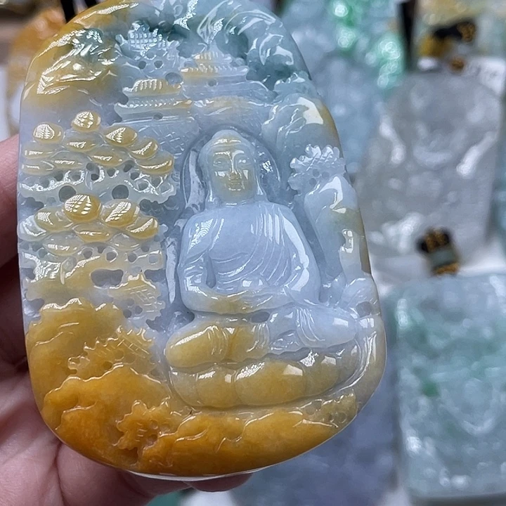 杰***·翡翠未镶嵌颈饰天然