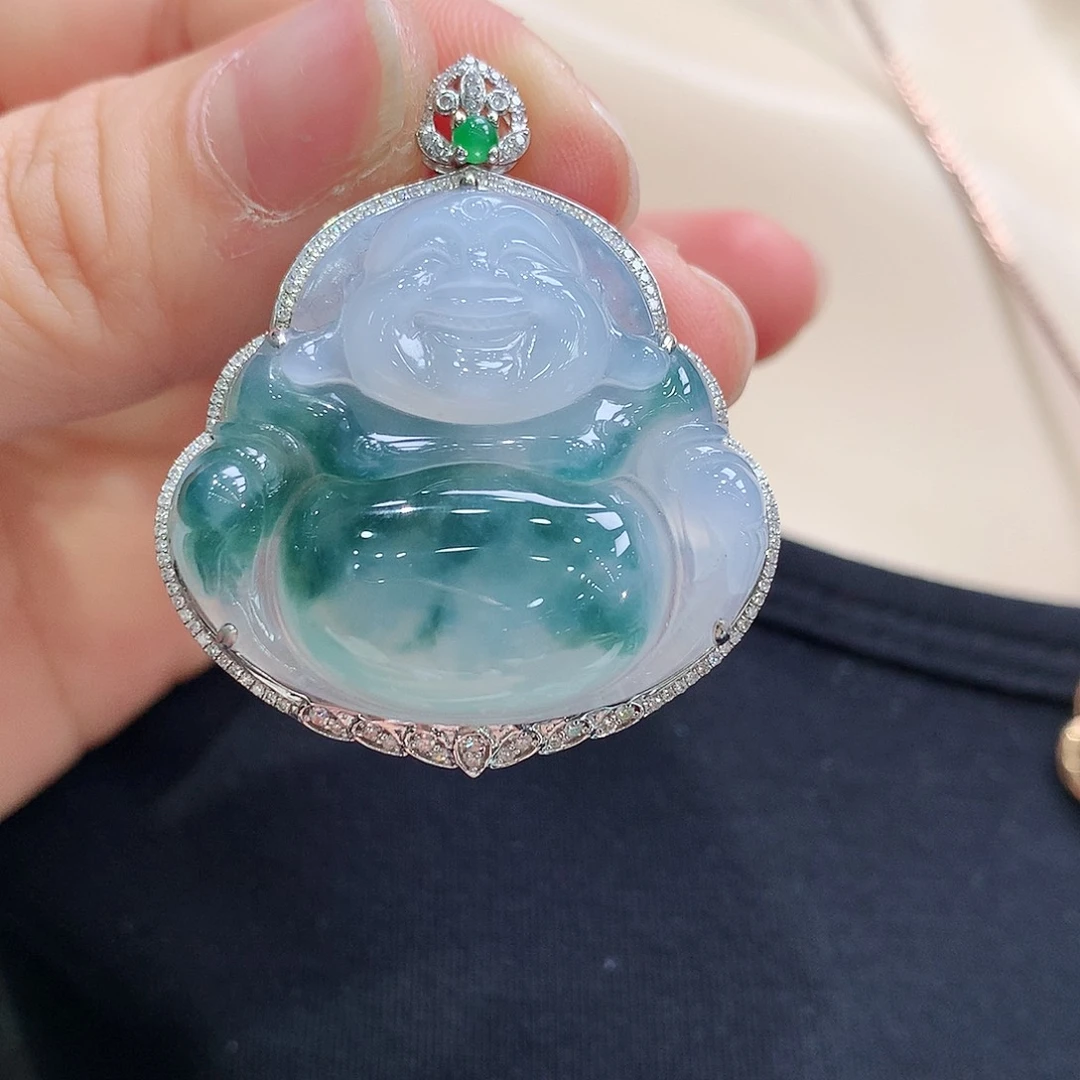 翡翠颈饰18K金镶嵌佛公