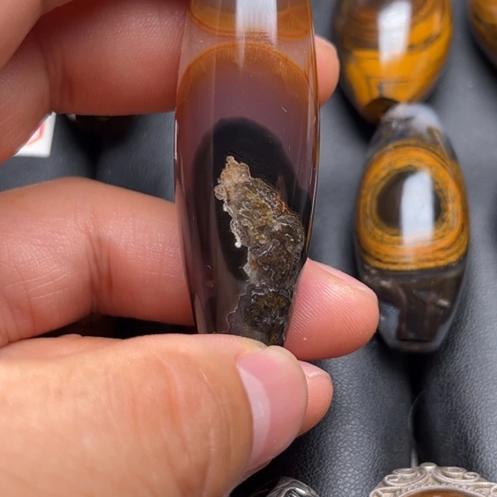赵***怡碧石未镶嵌颈饰珠