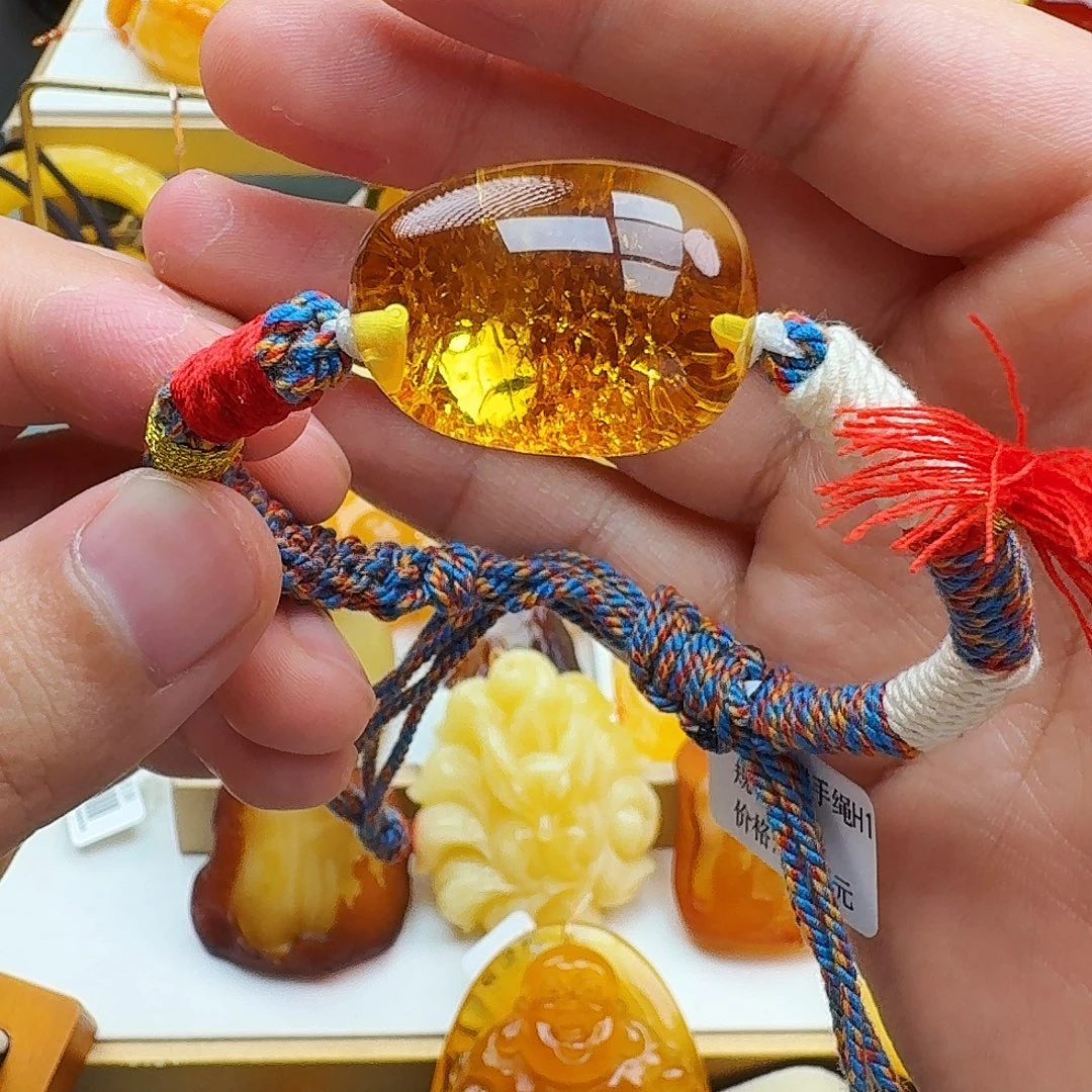 青***琥珀颈饰未镶嵌天然保真假一赔十