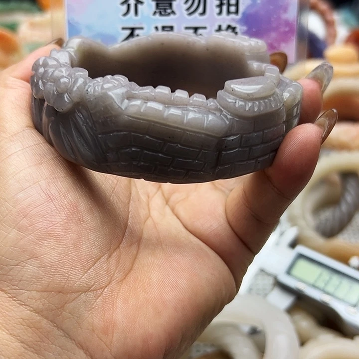 未镶嵌手镯石英岩玉