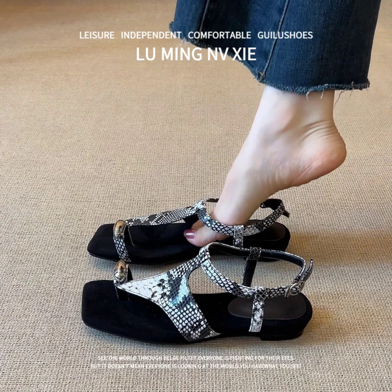 羊皮版~2025新款法式复古风时尚气质夹趾凉鞋女外穿百搭粗跟凉鞋