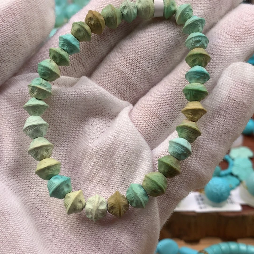 绿松石未镶嵌珠宝奇石高瓷炫彩百香籽手串7.7mm