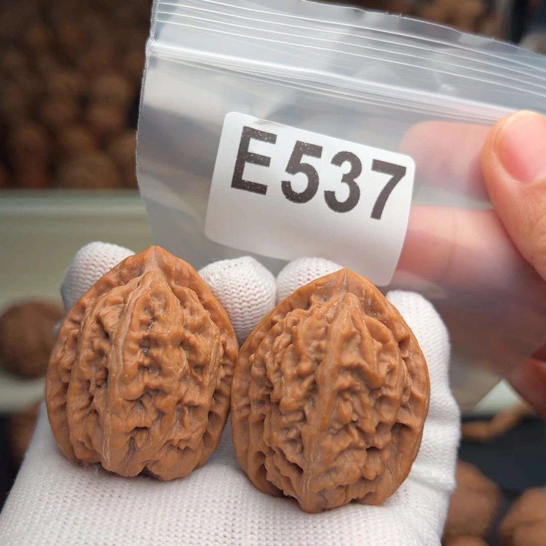 文玩核桃吊坠E537红锦鲤36