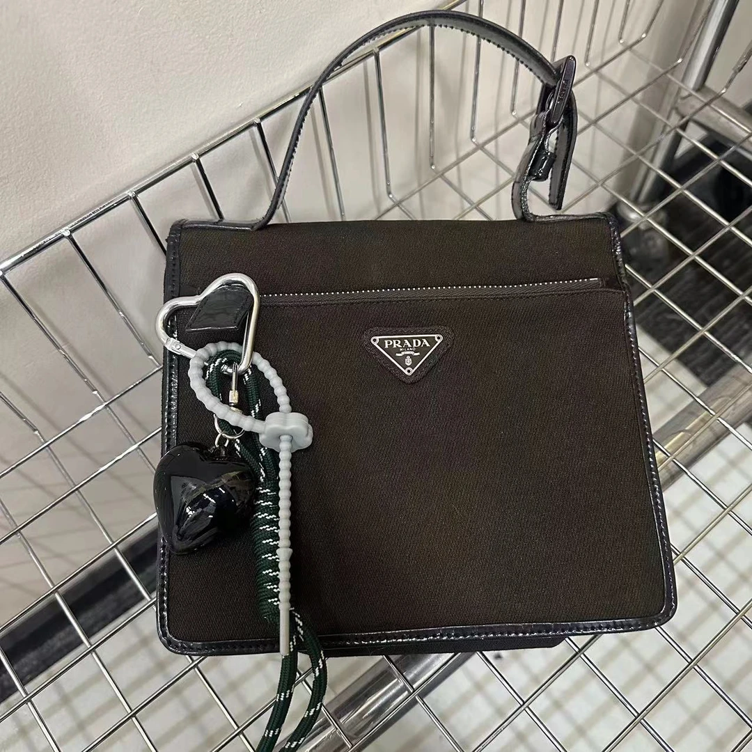95新 Prada/普拉达 Prada棕色手提包/4537616