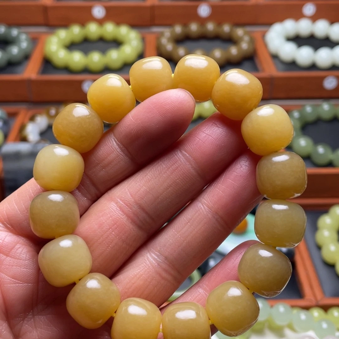 和田玉未镶嵌手串