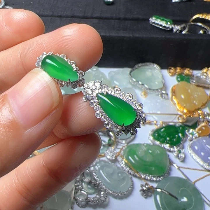 英***爽翡翠18K金镶嵌吊坠(不含链)