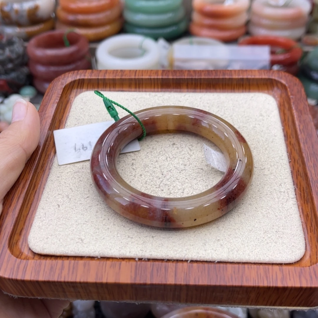 石英质玉未镶嵌手镯