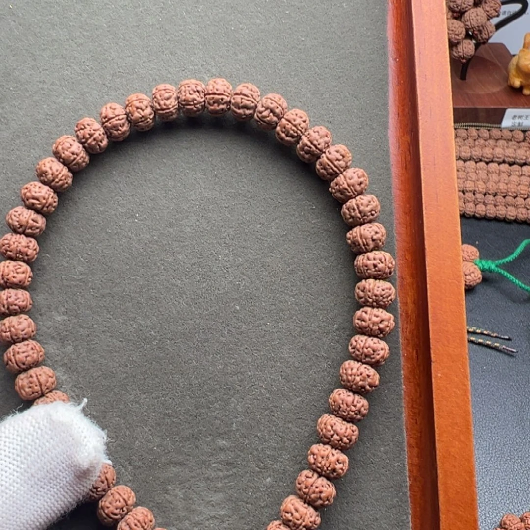 吳***金刚菩提吊坠王老树王