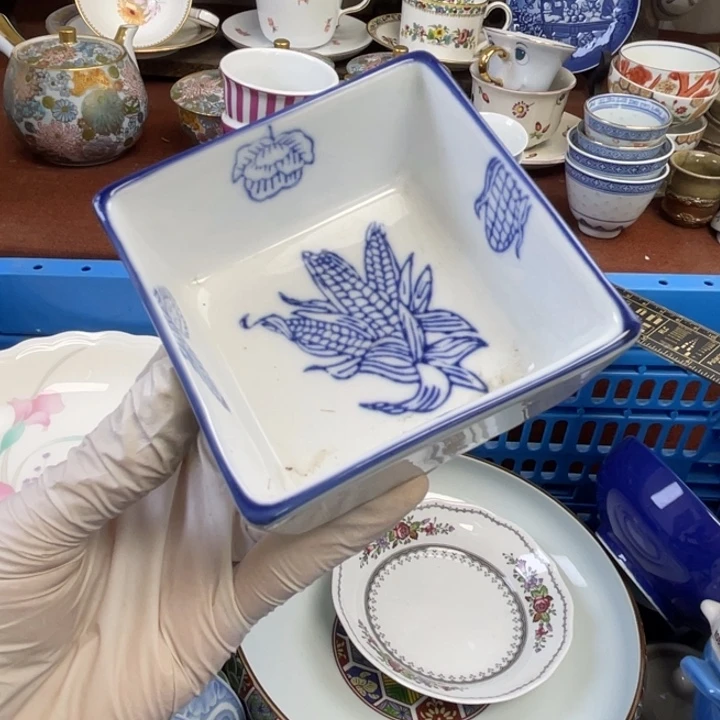 他家瓷器真美…开播了