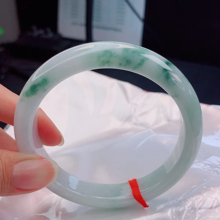 翡翠未镶嵌手镯63圈
