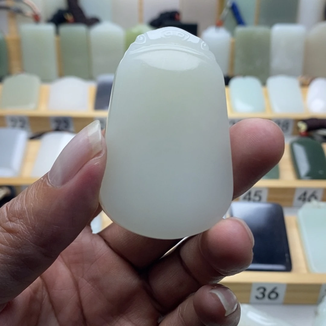 未镶嵌和田玉挂件