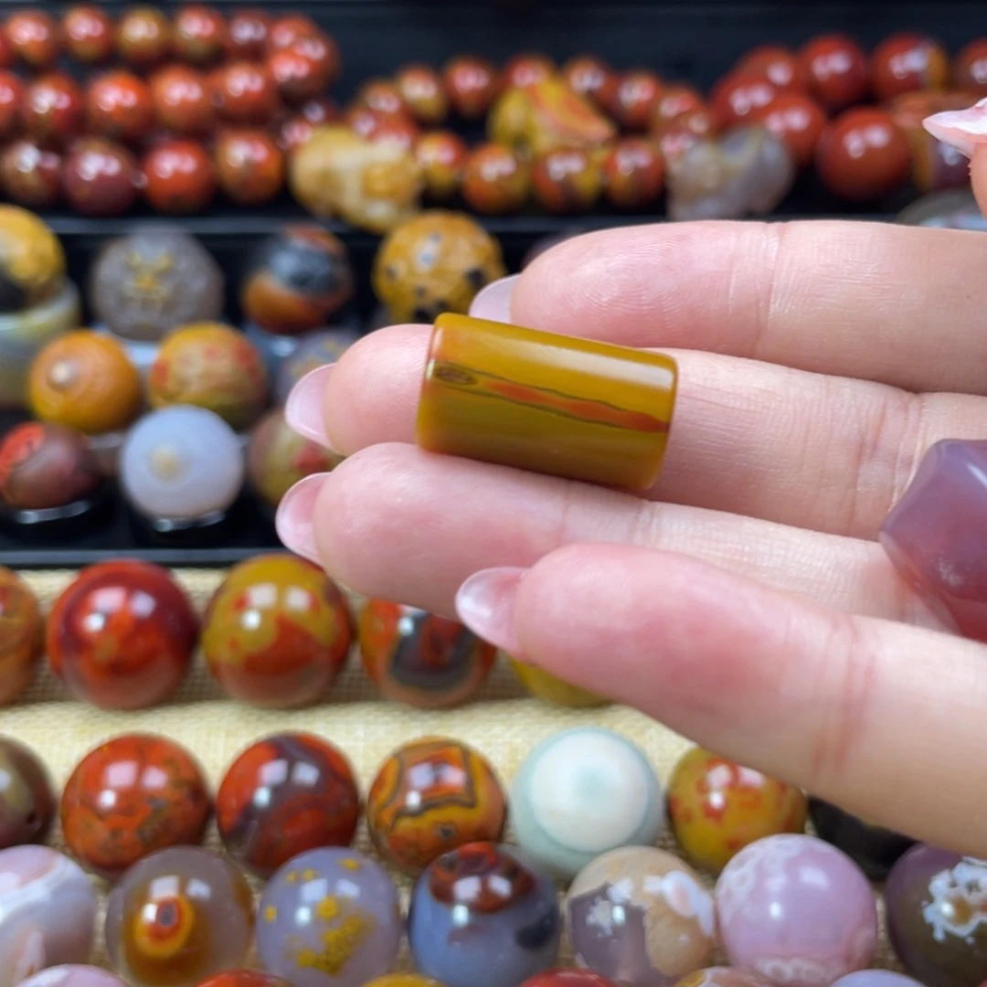 玛瑙/玉髓未镶嵌战国红玛瑙