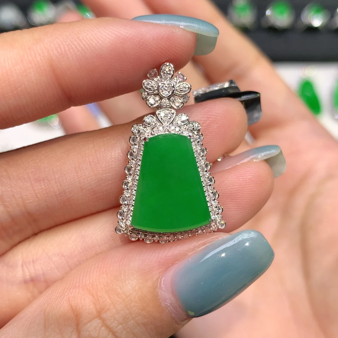 若***晴翡翠18K金镶嵌吊坠(不含链)