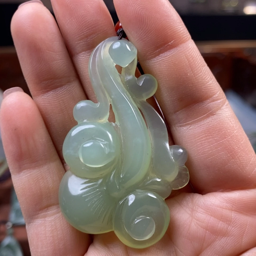 蛇纹石玉未镶嵌挂件