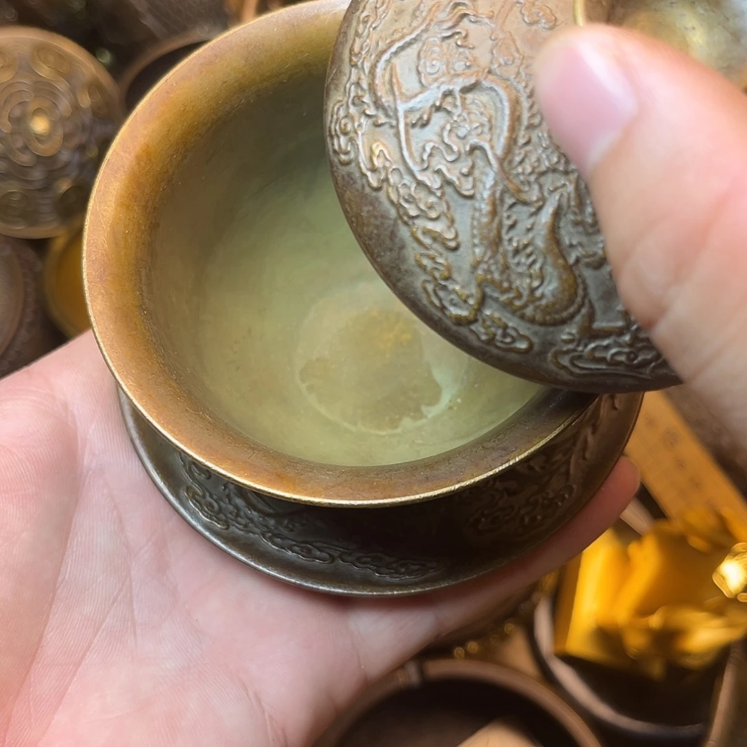 精美铜器工艺品等