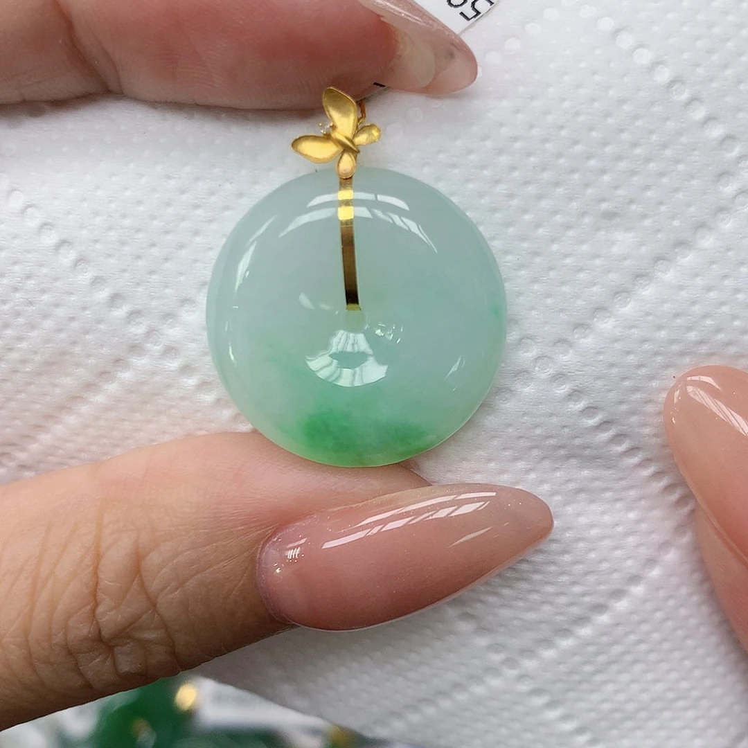 颈饰18K金镶嵌翡翠