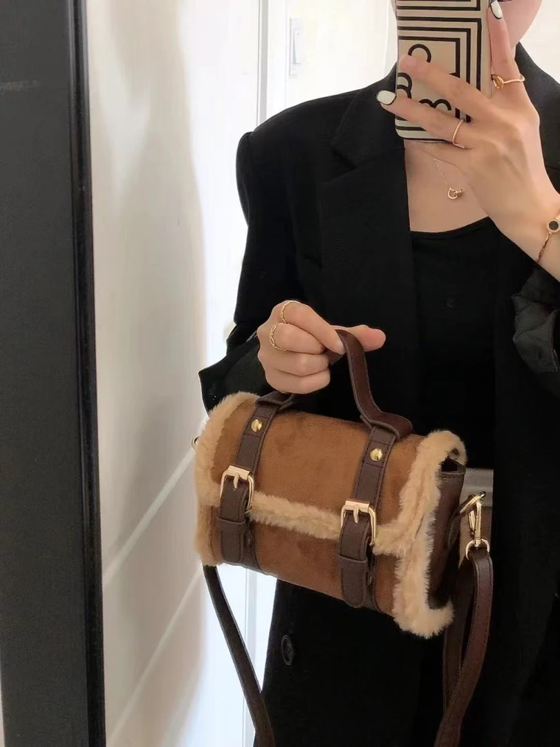 包包秋冬羊羔毛毛绒高级感女款2025新款潮斜挎包百搭