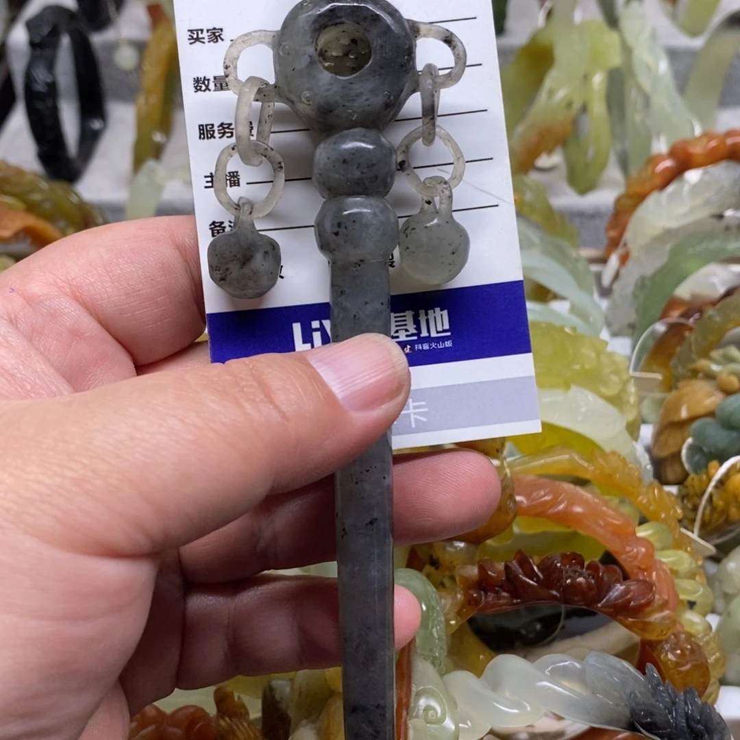 云***谷蛇纹石玉未镶嵌手镯