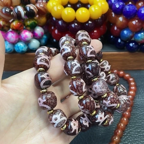 玛瑙未镶嵌手饰鸡血玉财神