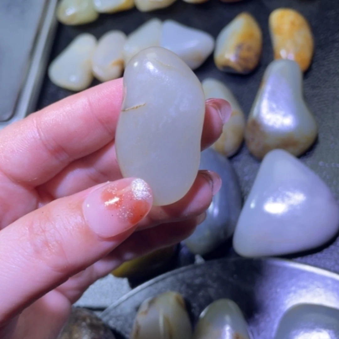 【闪购商品】颈饰未镶嵌和田玉美***然