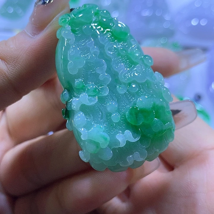 颈饰未镶嵌翡翠天然翡翠A货吊坠