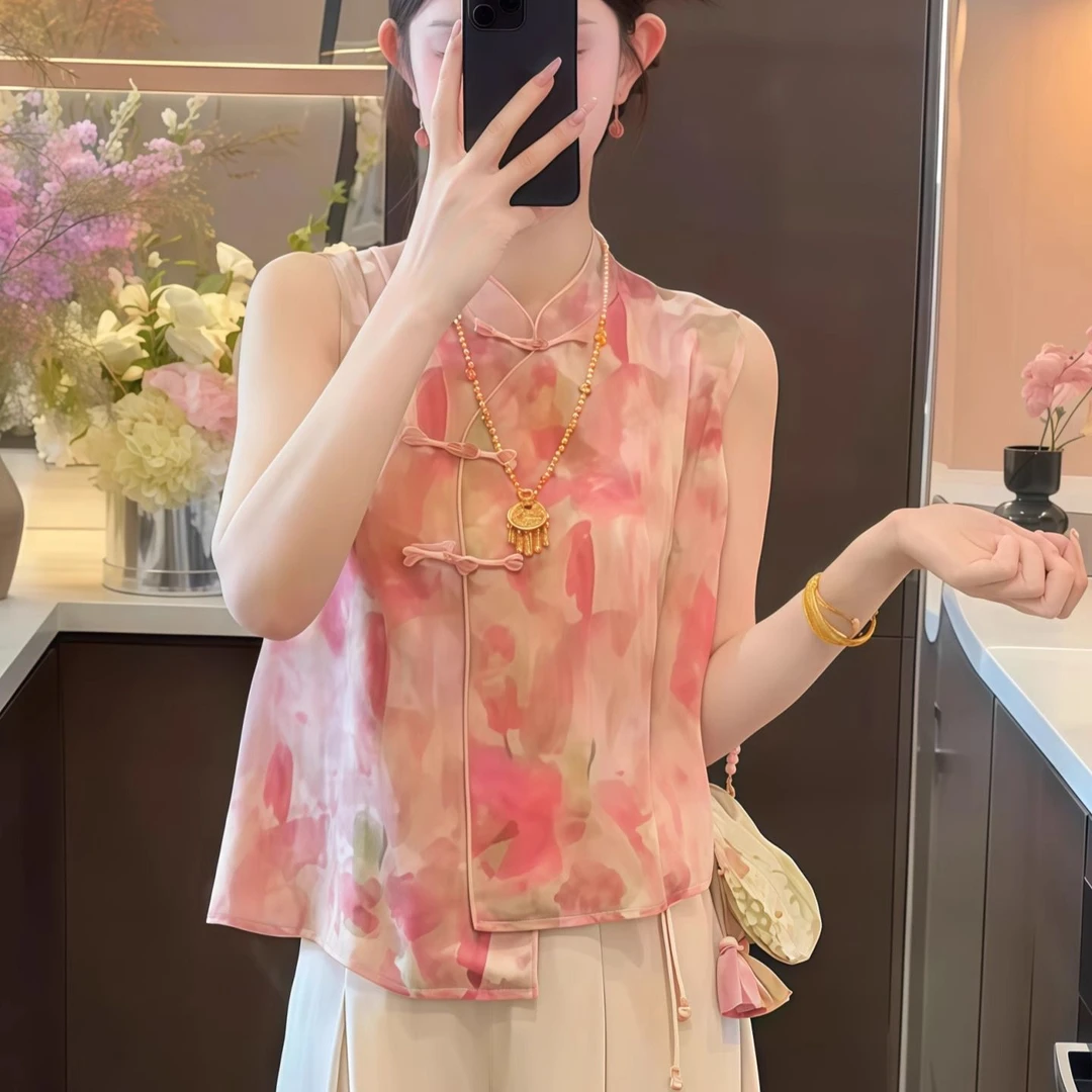 绝美粉色晕染无袖斜襟马甲衬衣女2025新款国风缎面背心短款小衫夏