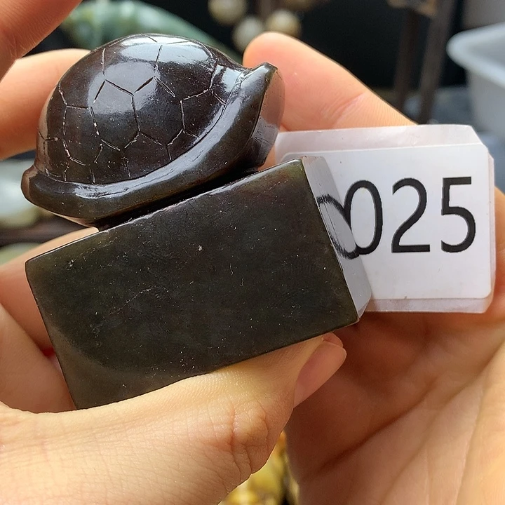 和田玉未镶嵌车挂