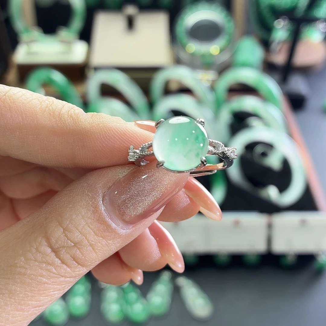 石英质玉合金戒指